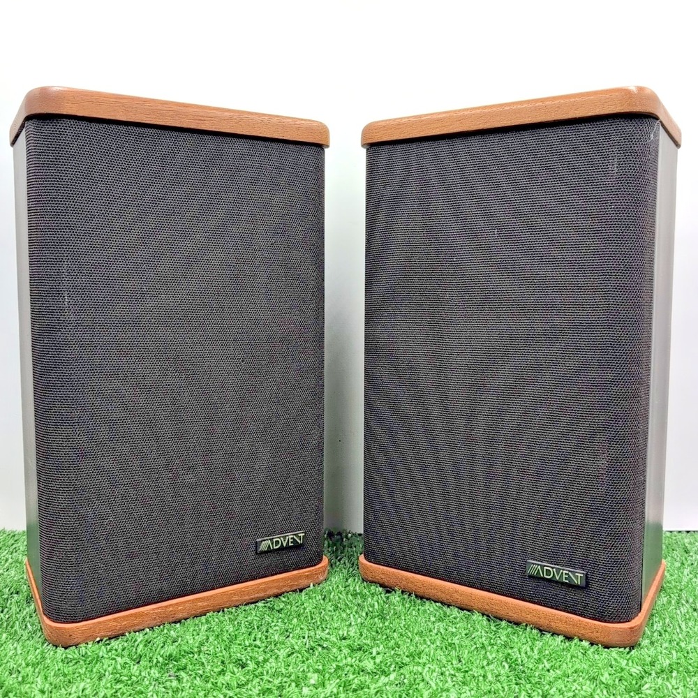 Vintage Advent Book Shelf Speakers Pair 10-40W 8 Ohm Wood Grain 11 x 6.5 Tested